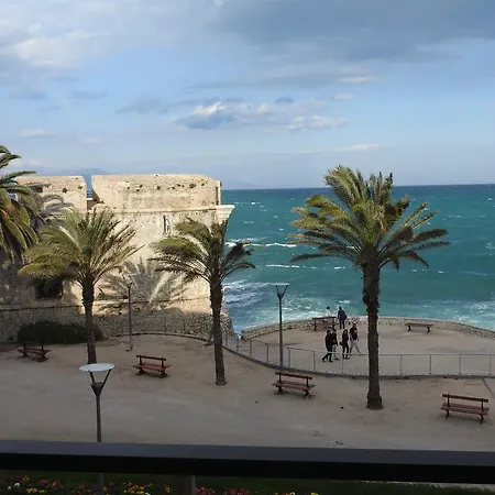 Inter-hotel Ouest Les Stralitzias Apartman *